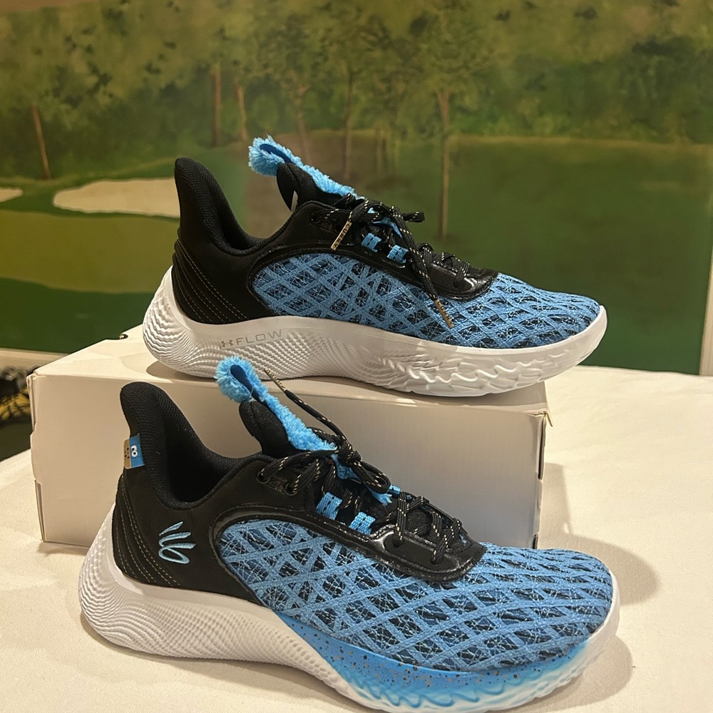 Steph Curry Flow 9 Cookie Monster Sneakers
